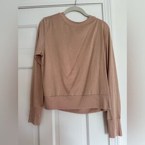 Vuori daydream crew Medium NWOT